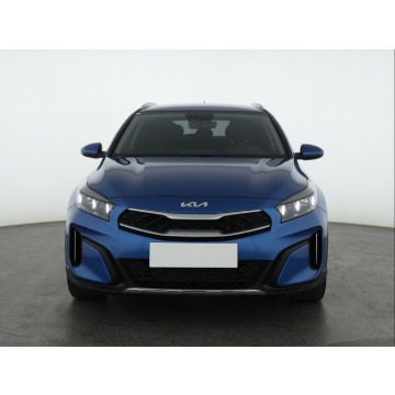Kia   Hatchback 2023,  1.5 benzyna, automat - Na sprzedaż za 82 999 zł - Piaseczno - zdjęcie 2