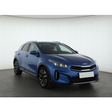 Kia   Hatchback 2023,  1.5 benzyna, automat - Na sprzedaż za 82 999 zł - Piaseczno - zdjęcie 1