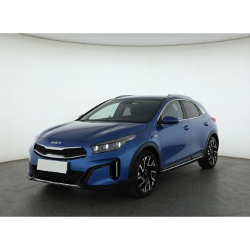Kia   Hatchback 2023,  1.5 benzyna, automat - Na sprzedaż za 82 999 zł - Piaseczno - zdjęcie 3