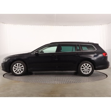 Volkswagen Passat  Kombi 2022,  2.0 diesel, automat - Na sprzedaż za 69 499 zł - Katowice - zdjęcie 4