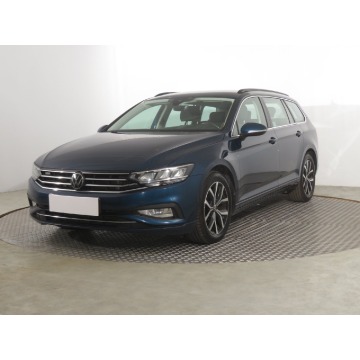 Volkswagen Passat  Kombi 2023,  2.0 diesel, automat - Na sprzedaż za 74 999 zł - Katowice - zdjęcie 3