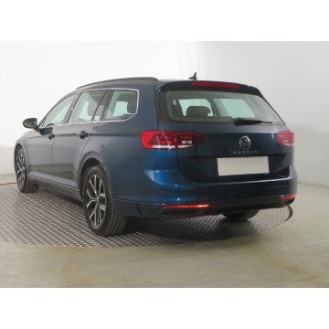 Volkswagen Passat  Kombi 2023,  2.0 diesel, automat - Na sprzedaż za 74 999 zł - Katowice - zdjęcie 5