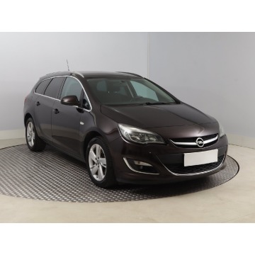 Opel Astra 2.0 CDTI (165KM), 2014