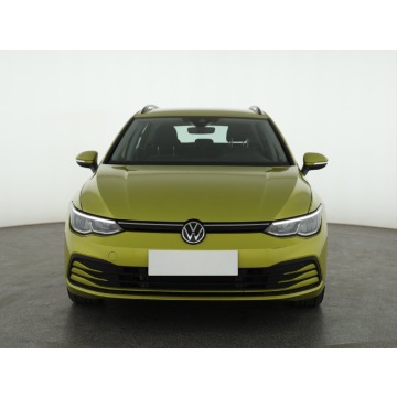Volkswagen Golf  Kombi 2021,  1.5 benzyna - Na sprzedaż za 71 999 zł - Piaseczno - zdjęcie 2