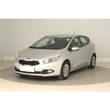 Kia Ceed  Hatchback 2013,  1.4 benzyna - Na sprzedaż za 24 999 zł - Zabrze - zdjęcie 3