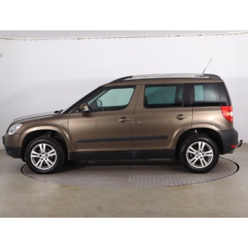 Skoda Yeti  SUV 2011,  1.2 benzyna - Na sprzedaż za 22 499 zł - Gdańsk - zdjęcie 4