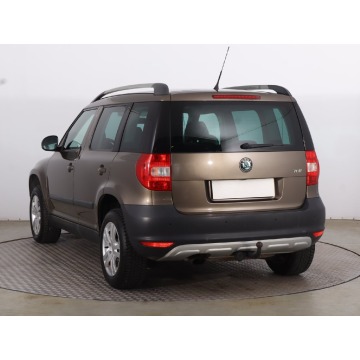 Skoda Yeti  SUV 2011,  1.2 benzyna - Na sprzedaż za 22 499 zł - Gdańsk - zdjęcie 5
