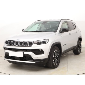 Jeep Compass  SUV 2022,  1.3 benzyna, automat - Na sprzedaż za 91 999 zł - Bielany Wrocławskie - zdjęcie 3