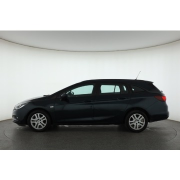 Opel Astra  Kombi 2017,  1.6 diesel - Na sprzedaż za 30 999 zł - Piaseczno - zdjęcie 4