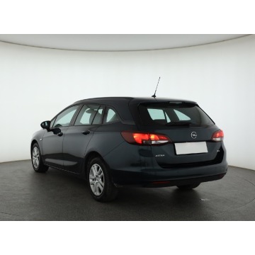 Opel Astra  Kombi 2017,  1.6 diesel - Na sprzedaż za 30 999 zł - Piaseczno - zdjęcie 5