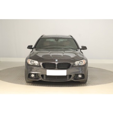 BMW Seria 5  Kombi 2014,  2.0 diesel, automat - Na sprzedaż za 54 499 zł - Zabrze - zdjęcie 2