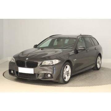 BMW Seria 5  Kombi 2014,  2.0 diesel, automat - Na sprzedaż za 54 499 zł - Zabrze - zdjęcie 3