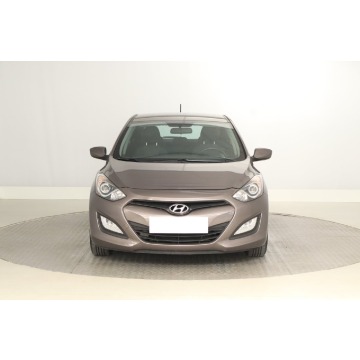 Hyundai i30  Hatchback 2014,  1.4 benzyna - Na sprzedaż za 27 999 zł - Zabrze - zdjęcie 2
