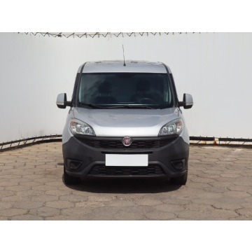 Fiat Doblo  Pick-up 2017,  1.4 benzyna+LPG - Na sprzedaż za 35 999 zł - Łódź - zdjęcie 2
