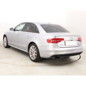 Audi A4  Liftback 2015,  2.0 benzyna, automat - Na sprzedaż za 41 999 zł - Bielany Wrocławskie - zdjęcie 5