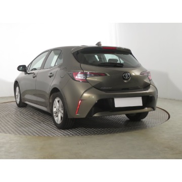 Toyota Corolla  Hatchback 2019,  1.2 benzyna - Na sprzedaż za 49 499 zł - Katowice - zdjęcie 5