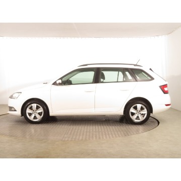 Skoda Fabia  Kombi 2020,  1.0 benzyna - Na sprzedaż za 37 999 zł - Katowice - zdjęcie 4