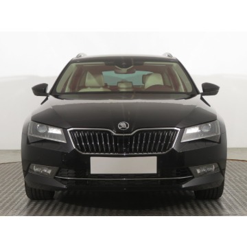 Skoda Superb  Kombi 2016,  2.0 benzyna, automat - Na sprzedaż za 69 999 zł - Katowice - zdjęcie 2