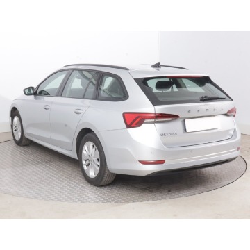 Skoda Octavia  Kombi 2022,  2.0 diesel - Na sprzedaż za 69 999 zł - Zabrze - zdjęcie 5
