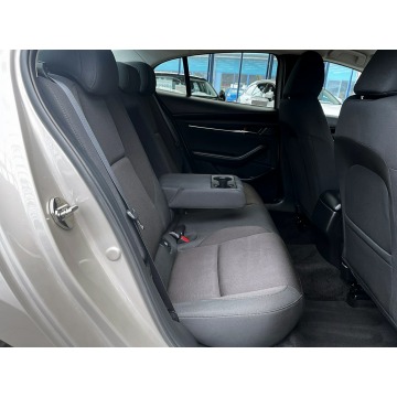 Mazda 3  Sedan/Limuzyna 2024,  2.0 benzyna, automat - Na sprzedaż za 93 899 zł - Mysłowice - zdjęcie 12