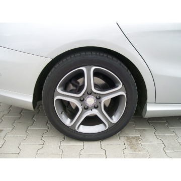 Mercedes - Benz CLA-klasa  Kombi 2016,  1.6 benzyna, automat - Na sprzedaż za 65 900 zł - Łódź - zdjęcie 4