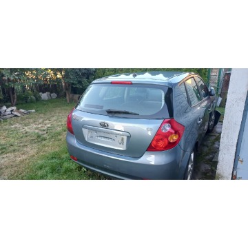 Kia ceed 1.6 2007 rok - Części blacharskie - Biadki - zdjęcie 2