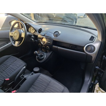 Mazda 2  Hatchback 2009,  1.3 benzyna - Na sprzedaż za 11 400 zł - Siewierz - zdjęcie 12