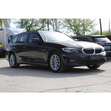 BMW Seria 3  Kombi 2021,  2.0 diesel, automat - Na sprzedaż za 99 999 zł - Warszawa - zdjęcie 2