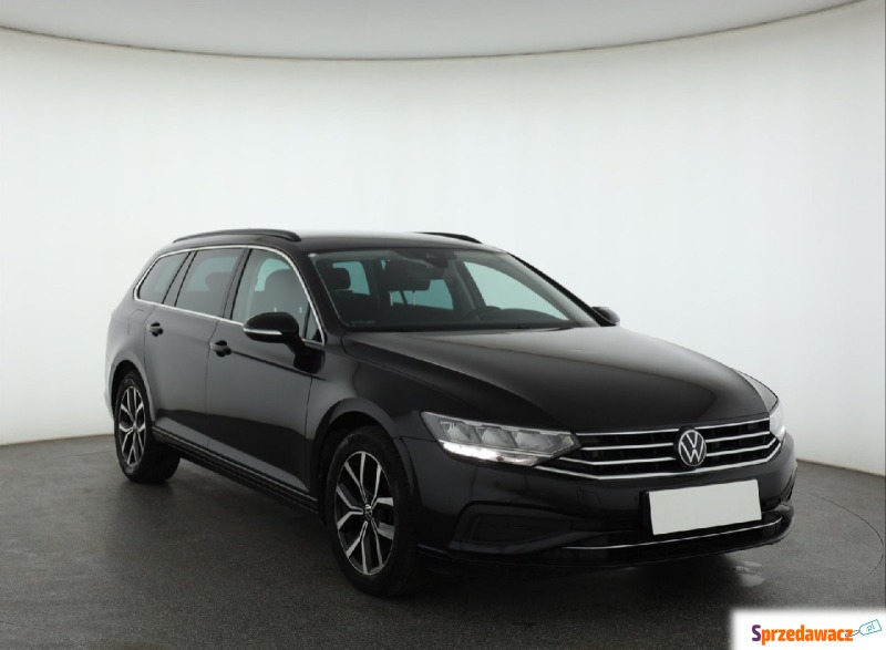 Volkswagen Passat  Kombi 2022,  2.0 diesel, automat - Na sprzedaż za 74 999 zł - Piaseczno