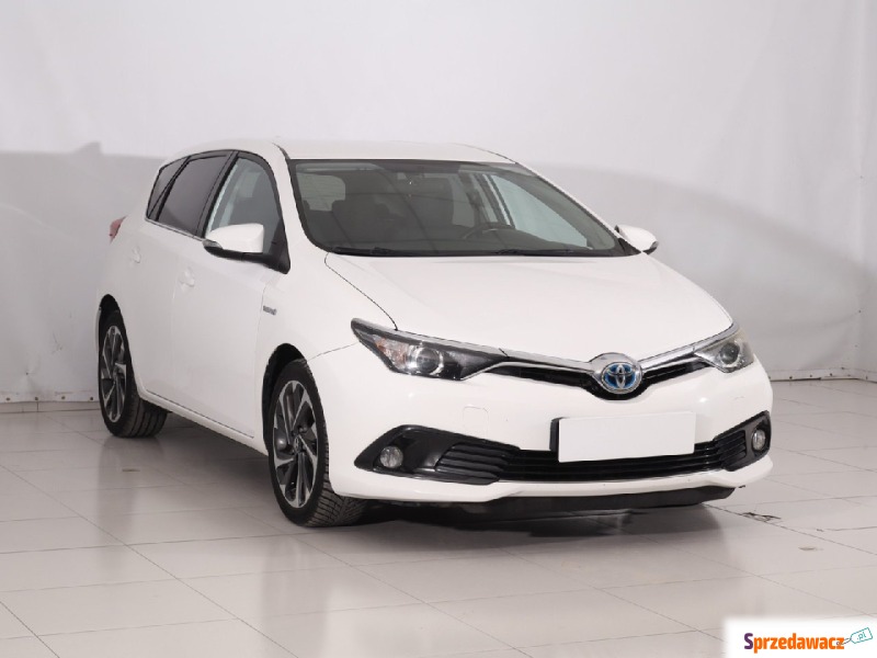 Toyota Auris  Hatchback 2016,  1.8 benzyna, automat - Na sprzedaż za 46 999 zł - Psary