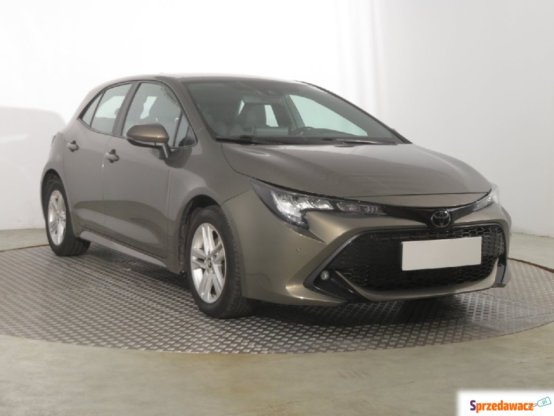 Toyota Corolla  Hatchback 2019,  1.2 benzyna - Na sprzedaż za 49 499 zł - Katowice