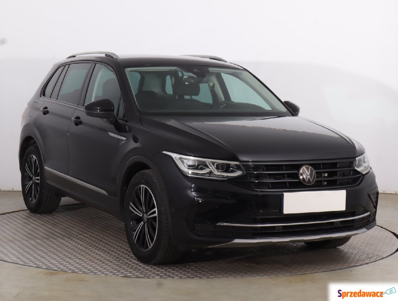 Volkswagen Tiguan  SUV 2021,  2.0 diesel, automat - Na sprzedaż za 107 999 zł - Toruń