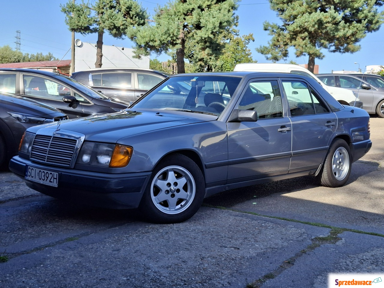 Mercedes E 200 - Elektryczne szyby,...