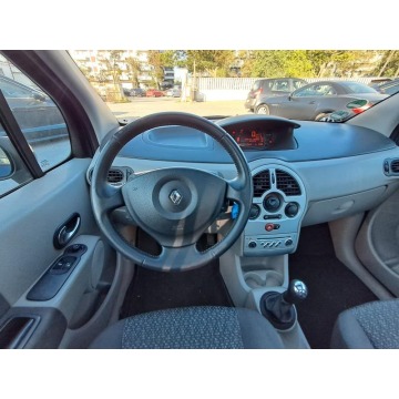 Renault Modus  Hatchback 2005,  1.6 benzyna - Na sprzedaż za 4 900,00 zł - Warszawa - zdjęcie 5