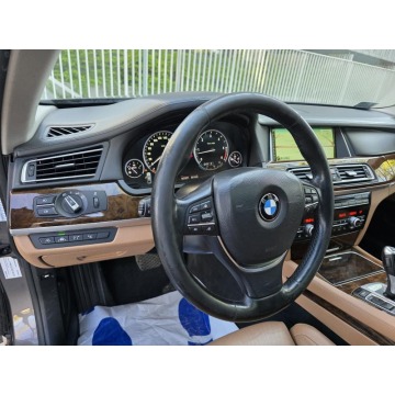 BMW Seria 7  Sedan/Limuzyna 2012,  3.0 diesel, automat - Na sprzedaż za 67 500 zł - Warszawa - zdjęcie 8
