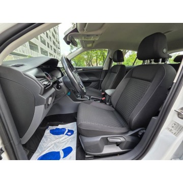 Volkswagen   Hatchback 2021,  1.0 benzyna, automat - Na sprzedaż za 58 900 zł - Warszawa - zdjęcie 5