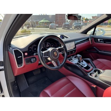Porsche Cayenne AWD