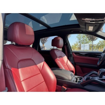 Porsche Cayenne 2019,  3.0 benzyna, automat - Na sprzedaż za 165 800 zł - Janki - zdjęcie 7