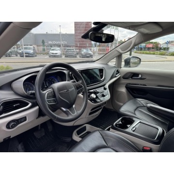 Chrysler Pacifica 2022,  3.6 benzyna, automat - Na sprzedaż za 88,80 zł - Janki - zdjęcie 7