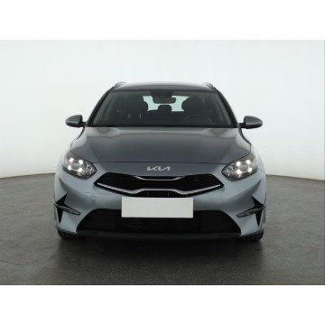 Kia Ceed  Kombi 2022,  1.5 benzyna - Na sprzedaż za 57 999 zł - Piaseczno - zdjęcie 2