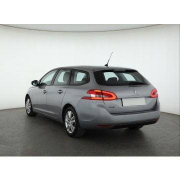 Peugeot 308  Kombi 2019,  1.5 diesel - Na sprzedaż za 31 999 zł - Piaseczno - zdjęcie 5