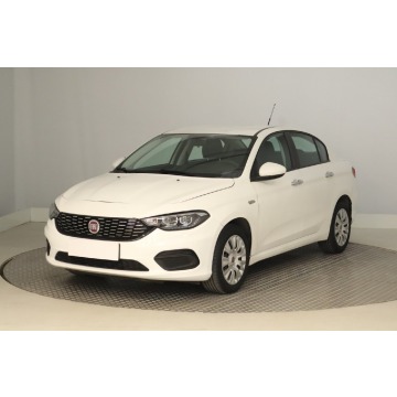 Fiat Tipo  Liftback 2019,  1.4 benzyna - Na sprzedaż za 39 999 zł - Zabrze - zdjęcie 3