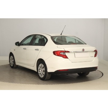 Fiat Tipo  Liftback 2019,  1.4 benzyna - Na sprzedaż za 39 999 zł - Zabrze - zdjęcie 5