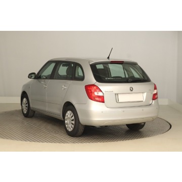Skoda Fabia  Kombi 2013,  1.6 diesel - Na sprzedaż za 13 999 zł - Zabrze - zdjęcie 5