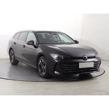 VW Passat 2.0 TDI (150KM), 2024