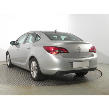 Opel Astra  Liftback 2012,  1.7 diesel - Na sprzedaż za 18 999 zł - Katowice - zdjęcie 5