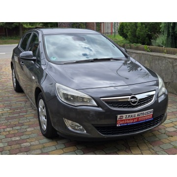 Opel Astra  Hatchback 2010,  1.7 diesel - Na sprzedaż za 15 500 zł - Wąchock - zdjęcie 2