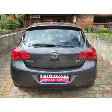 Opel Astra  Hatchback 2010,  1.7 diesel - Na sprzedaż za 15 500 zł - Wąchock - zdjęcie 9