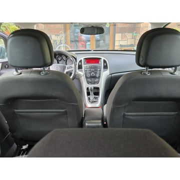 Opel Astra  Hatchback 2010,  1.7 diesel - Na sprzedaż za 15 500 zł - Wąchock - zdjęcie 10