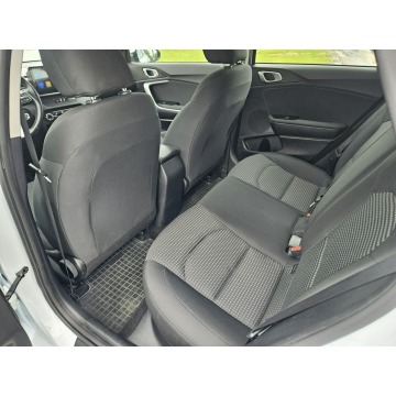 Kia Ceed  Kombi 2019,  1.4 benzyna - Na sprzedaż za 42 900 zł - Liszki - zdjęcie 2